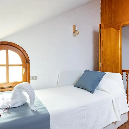 Casa Platano - Private Pool - Ocean View - Bbq - Garden - Terrace - Free Wifi - Child & Pet-friendly - 4 Bedrooms - 8 People Villa *