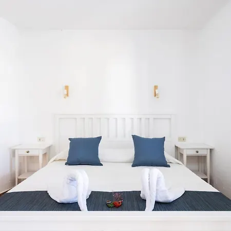 Casa Platano - Private Pool - Ocean View - Bbq - Garden - Terrace - Free Wifi - Child & Pet-friendly - 4 Bedrooms - 8 People Villa Poris de Abona