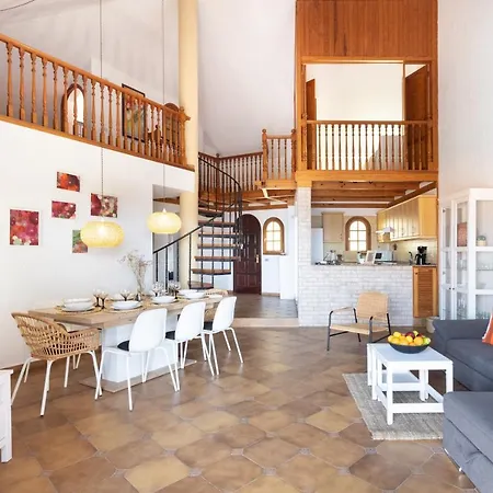 Casa Platano - Private Pool - Ocean View - Bbq - Garden - Terrace - Free Wifi - Child & Pet-friendly - 4 Bedrooms - 8 People