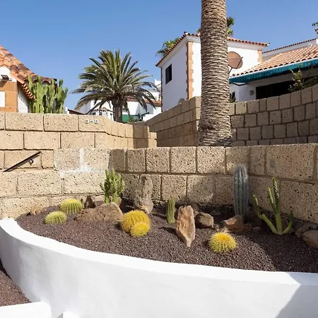 Casa Platano - Private Pool - Ocean View - Bbq - Garden - Terrace - Free Wifi - Child & Pet-friendly - 4 Bedrooms - 8 People Villa