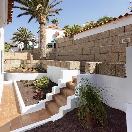 Casa Platano - Private Pool - Ocean View - Bbq - Garden - Terrace - Free Wifi - Child & Pet-friendly - 4 Bedrooms - 8 People Poris de Abona