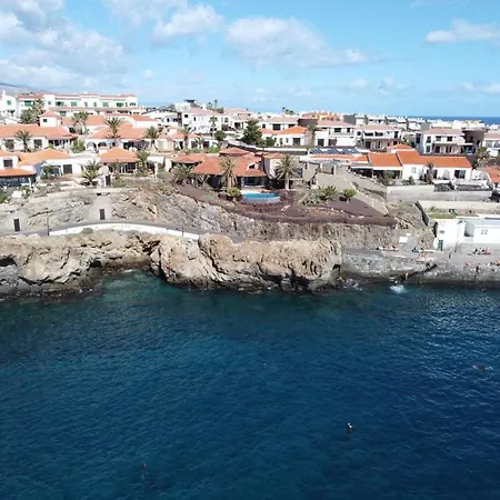 Casa Platano: Oceanview Oasis With Private Pool And Family-friendly Amenities * Порис-де-Абона